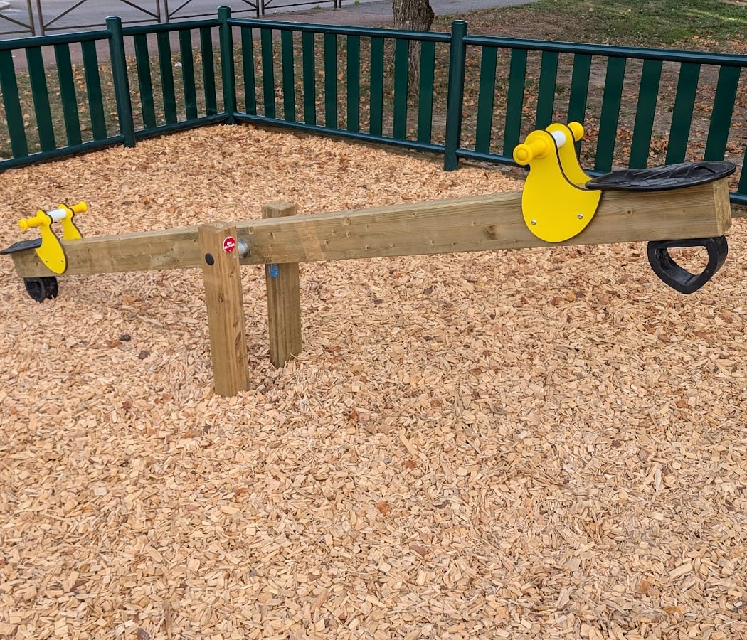 Parc, aire de jeux pour enfants 3
